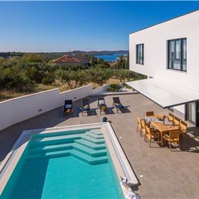 4 Bedroom Villa with Pool near Milna, Brac Island Sleeps 8 